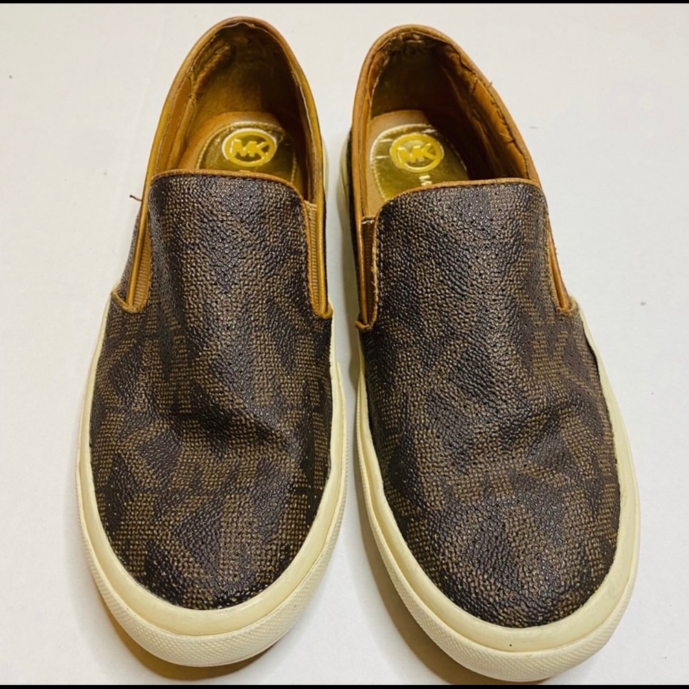 Authentic MK Shoes Size 7 Like New